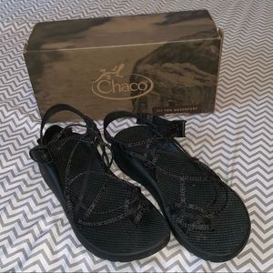 Women’s Chacos size 10W